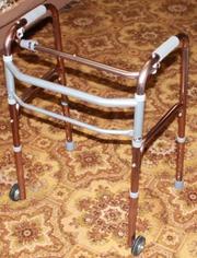 Продам Ходунки.Ходунки для взрослых